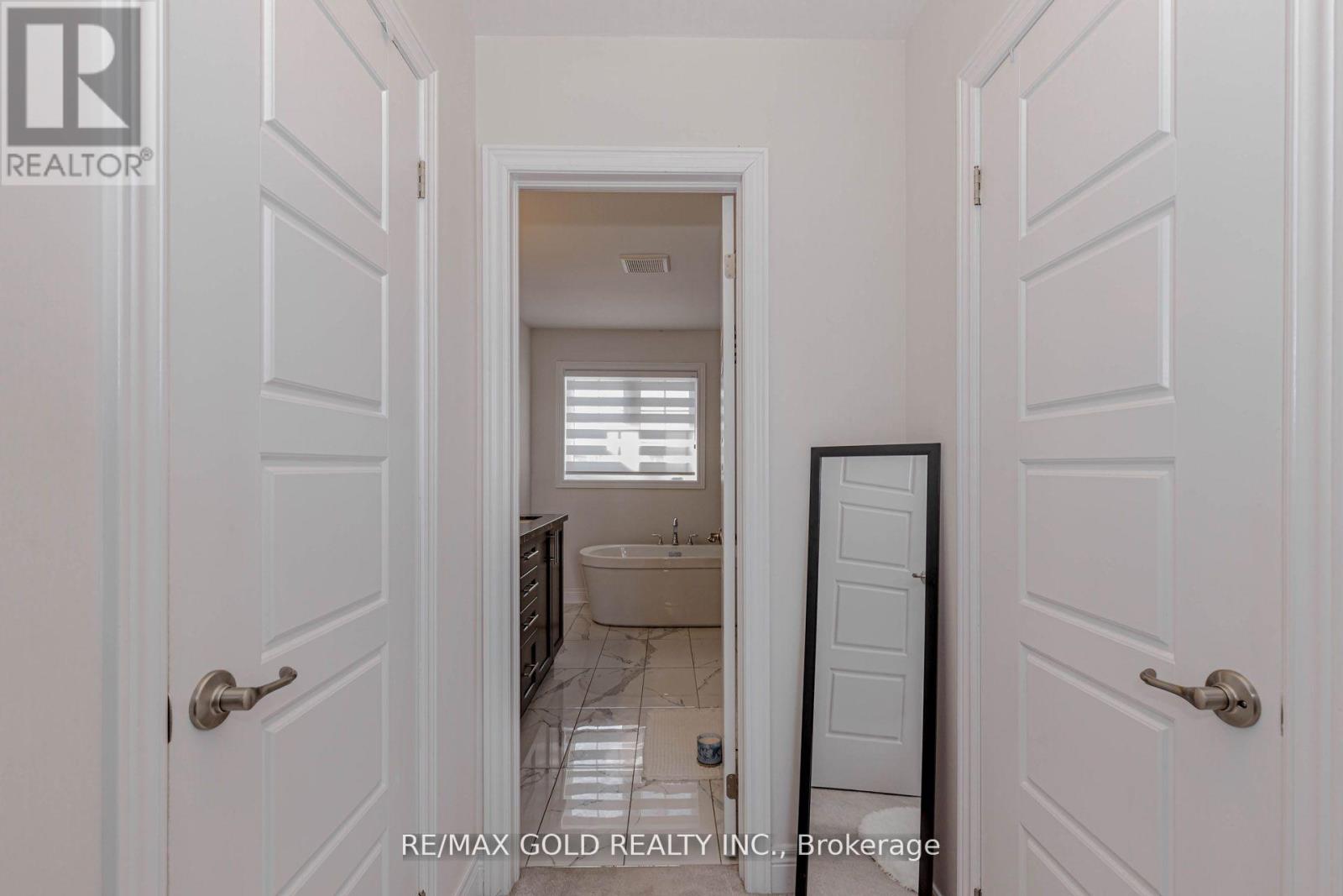 18 Branigan Crescent, Halton Hills, Ontario  L7G 0N2 - Photo 34 - W12895312