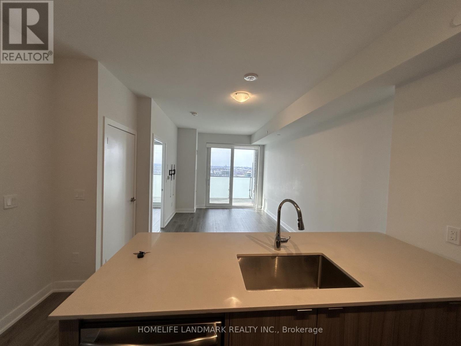 2702 - 4130 Parkside Village Drive, Mississauga, Ontario  L5B 3M8 - Photo 9 - W12885920