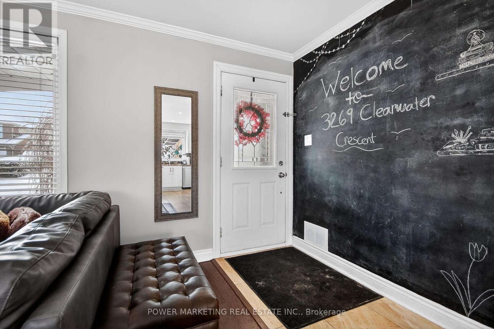 3269 Clearwater Crescent, Ottawa, Ontario  K1V 7S3 - Photo 10 - X12896770