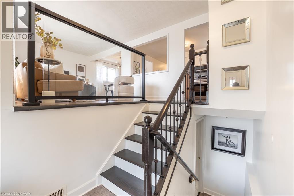 39 Hazelwood Crescent, Cambridge, Ontario  N1R 7T8 - Photo 4 - 40812693