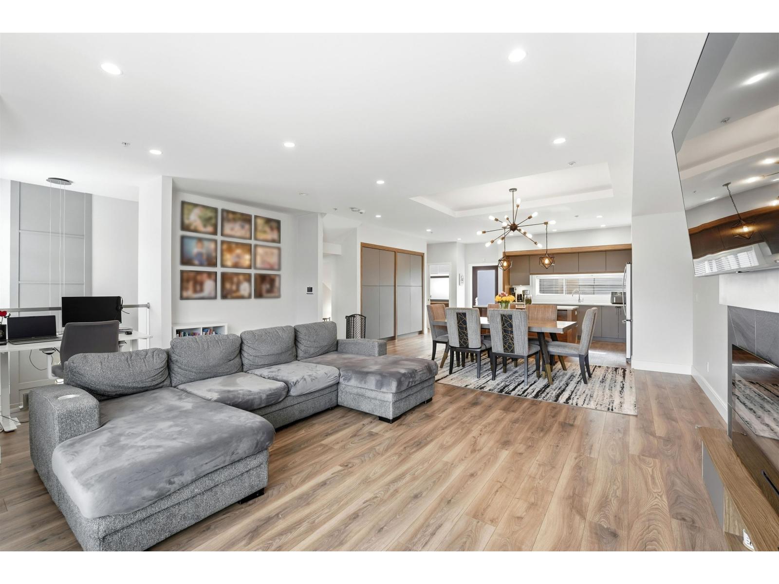 38 33209 Cherry Avenue, Mission, British Columbia  V2V 0G8 - Photo 4 - R3085235