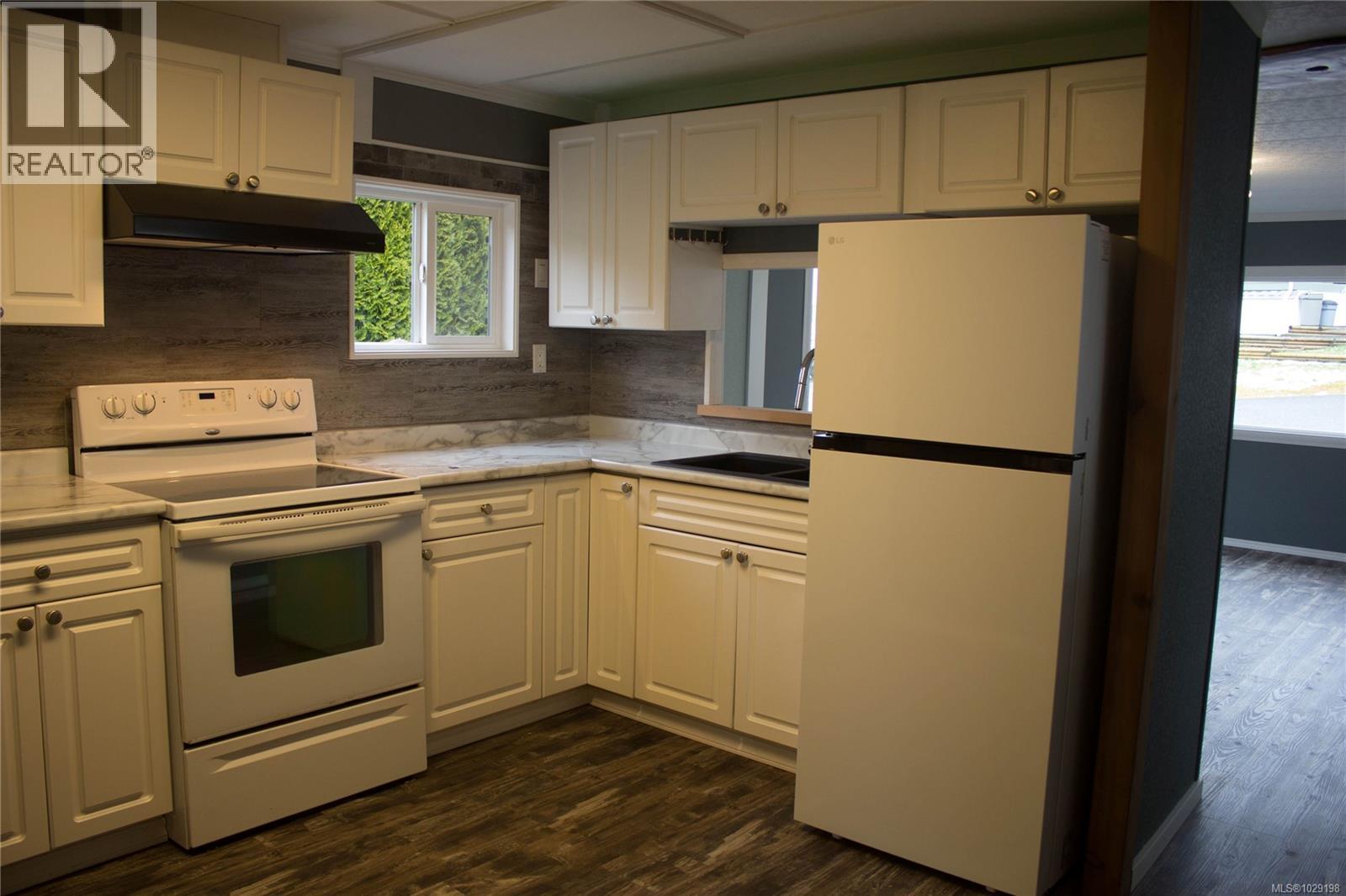 74 5250 Beaver Harbour Rd, Port Hardy, British Columbia  V0N 2P0 - Photo 11 - 1029198