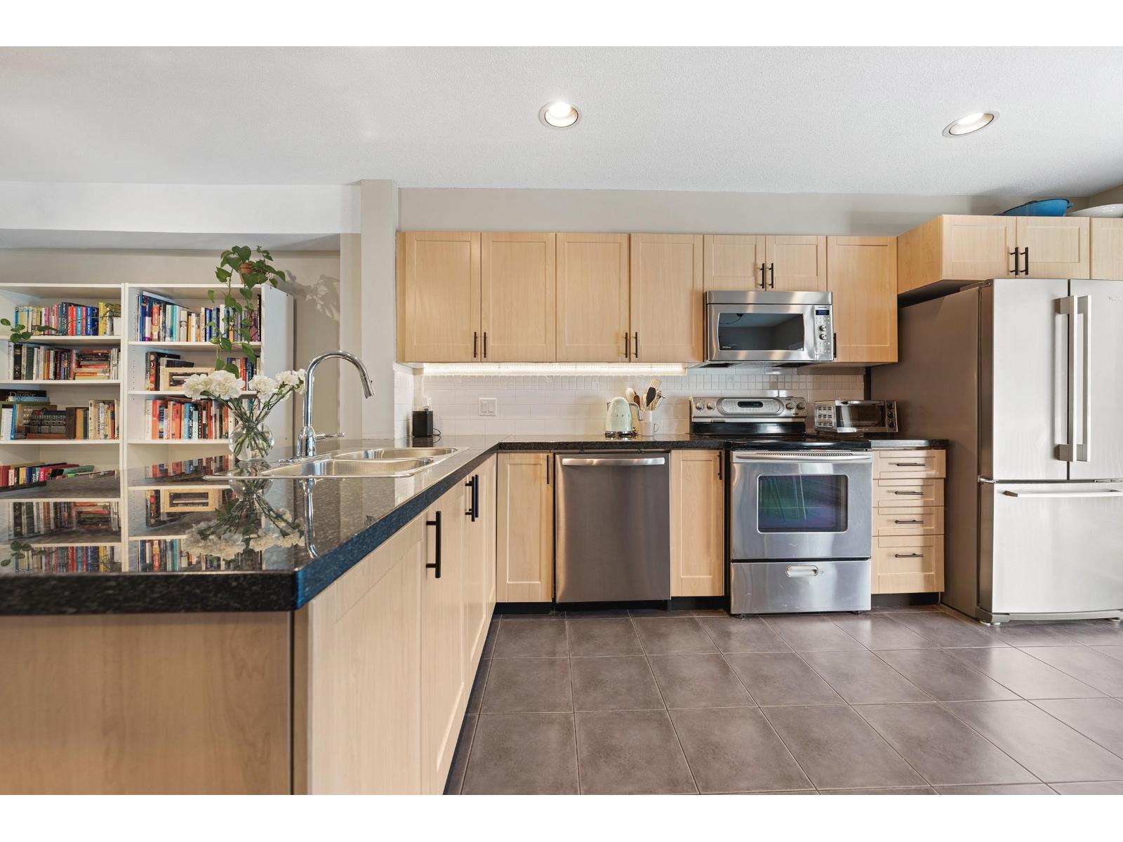 70 15168 36 Street, Surrey, British Columbia  V3Z 0Z6 - Photo 9 - R3092240