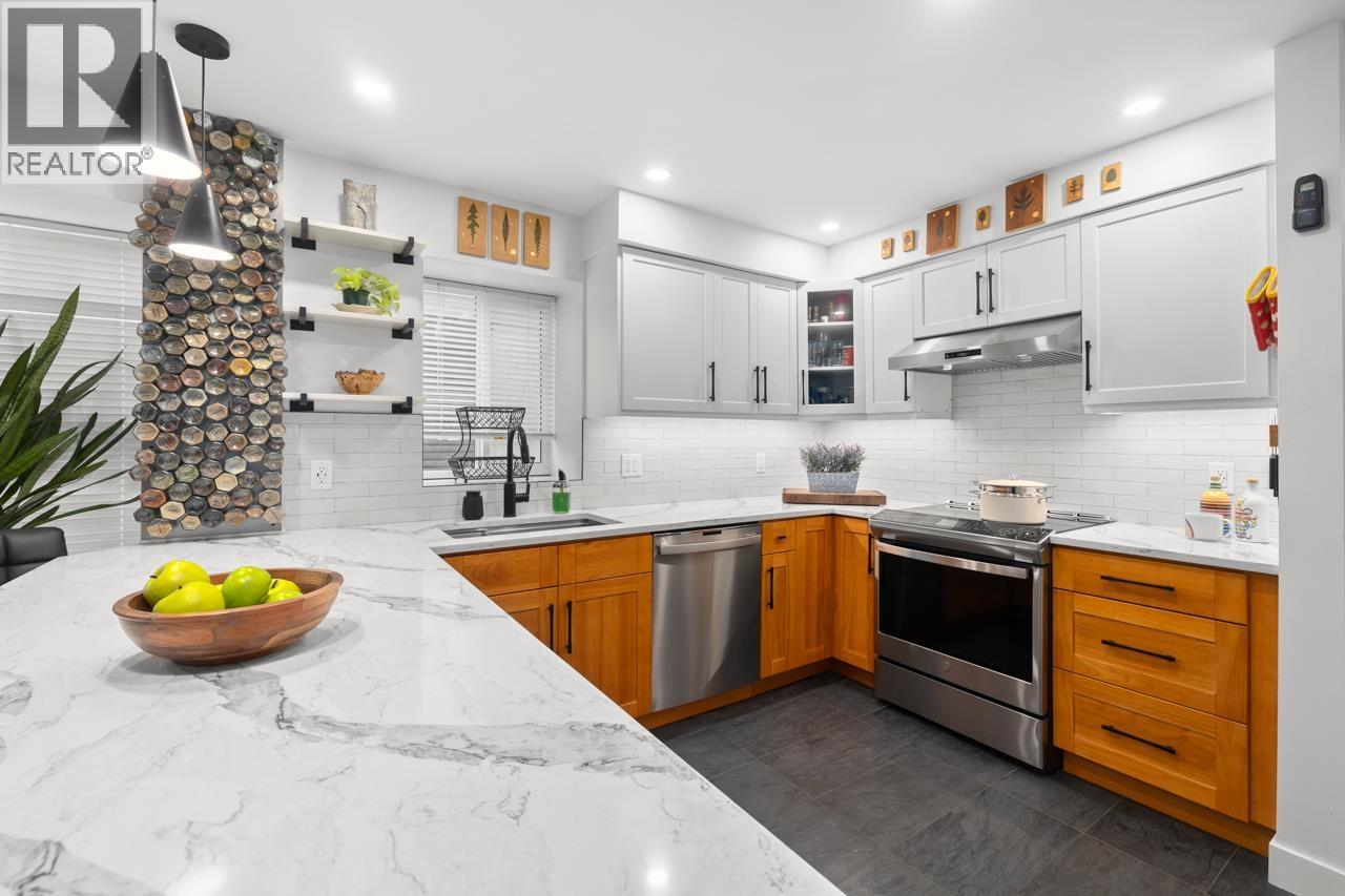 203 1943 E 1st Avenue, Vancouver, British Columbia  V5N 1B3 - Photo 1 - R3100975