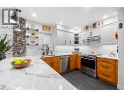 <div class="price">$1,350,000</div> 203 1943 E 1st Avenue, Vancouver<br><div style="margin-bottom:8px;"><small>Sotheby's International Realty Canada</small></div><div class='bed_bath'>3 Bed | 2 Bath</div>