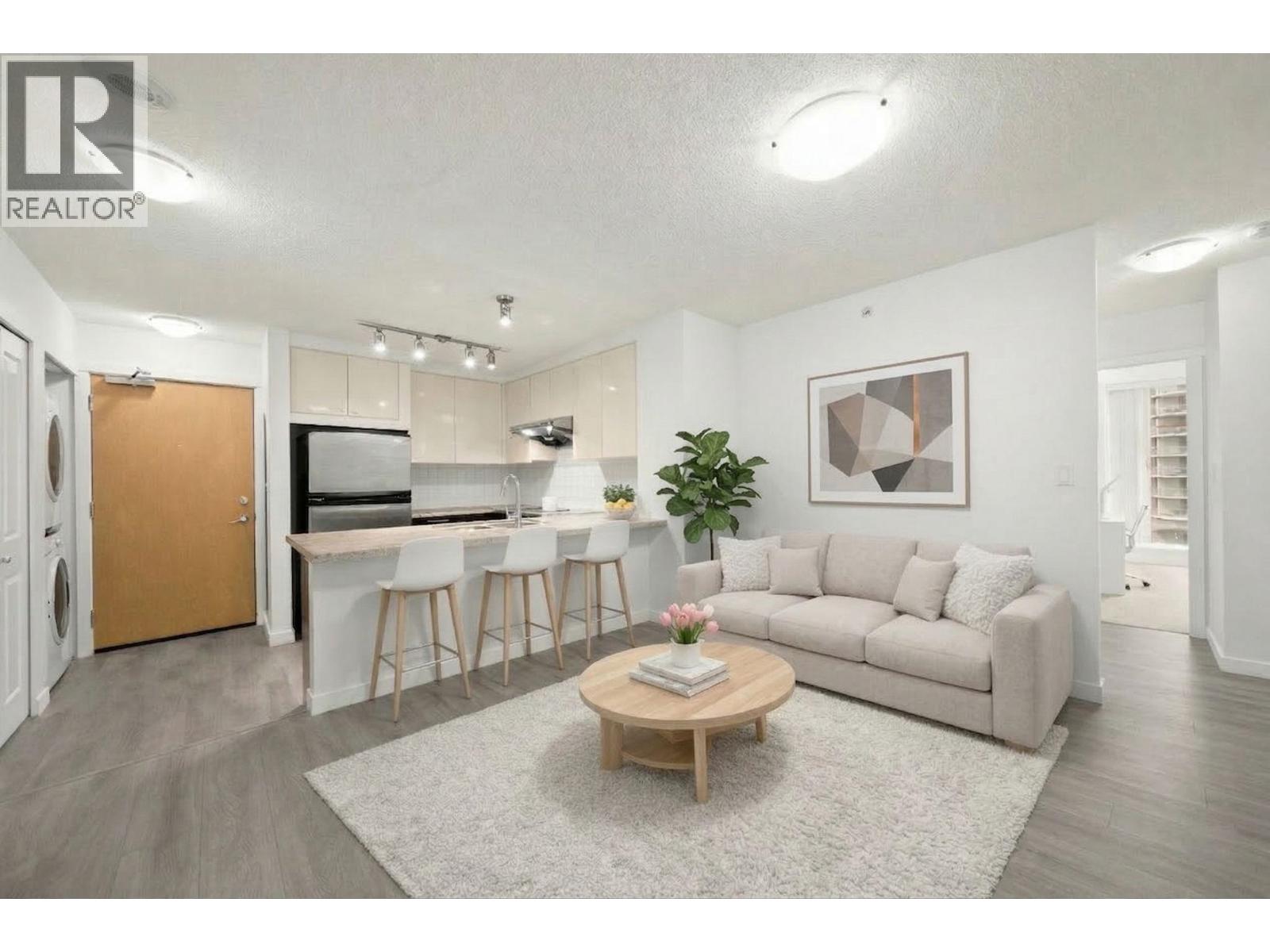 1603 2289 Yukon Crescent, Burnaby, British Columbia  V5C 0B2 - Photo 2 - R3101251