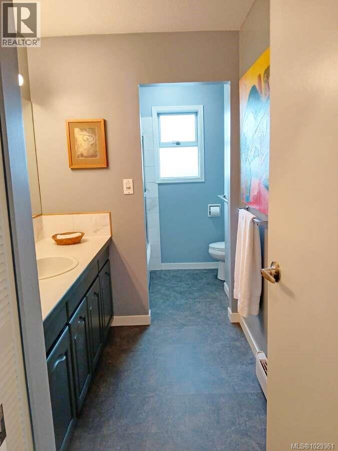 655 Totem Cres, Comox, British Columbia  V9M 3J8 - Photo 15 - 1029361