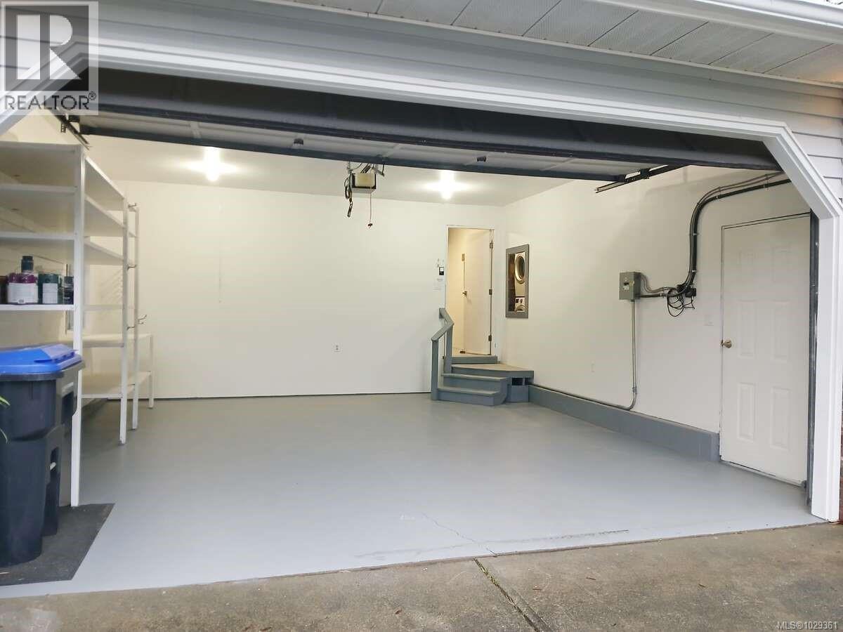 655 Totem Cres, Comox, British Columbia  V9M 3J8 - Photo 28 - 1029361