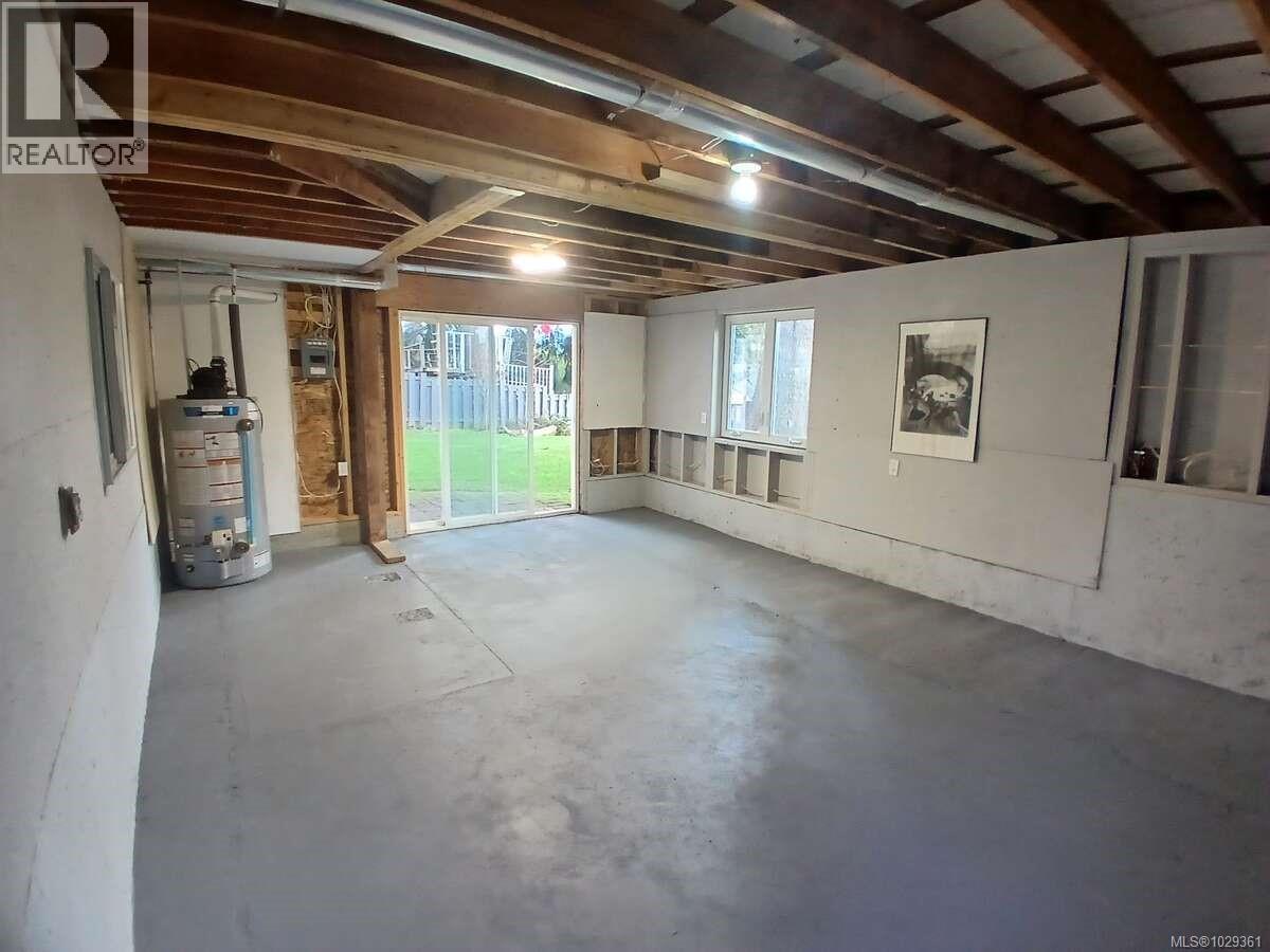 655 Totem Cres, Comox, British Columbia  V9M 3J8 - Photo 43 - 1029361