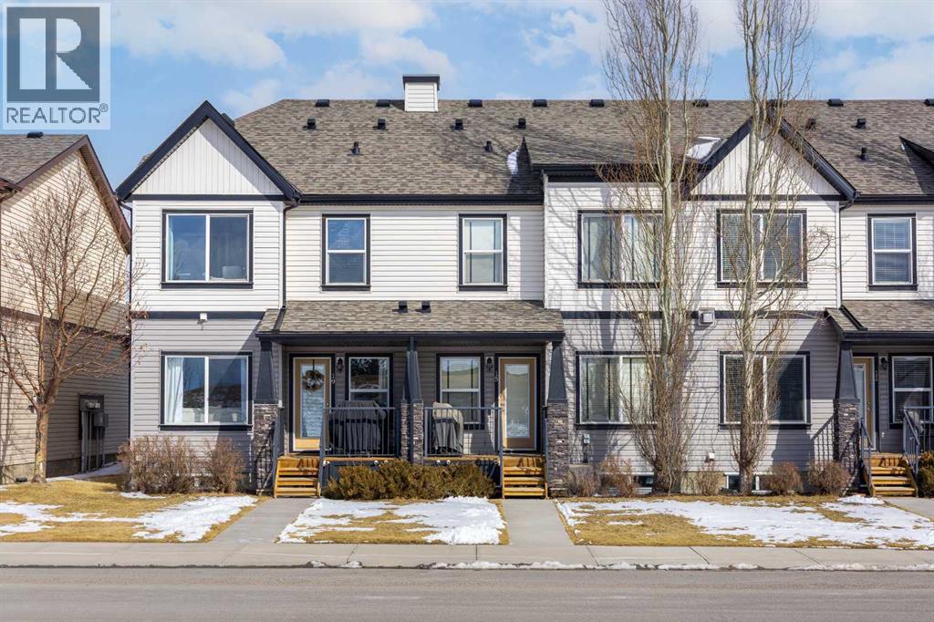 15 Copperpond Landing Se, Calgary, Alberta  T2Z 1G6 - Photo 2 - A2288713