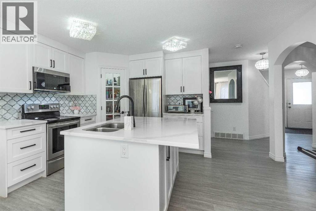 8430 Saddleridge Drive Ne, Calgary, Alberta  t3j 4w9 - Photo 4 - A2293529