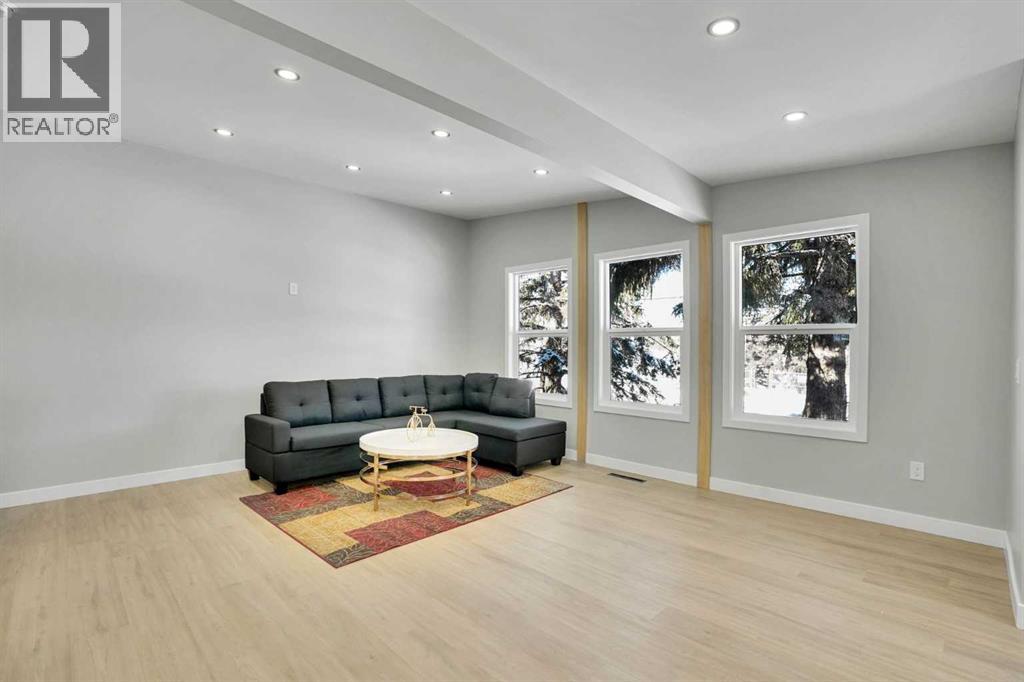 1515 24 Avenue Nw, Calgary, Alberta  T2E 3S9 - Photo 5 - A2293609