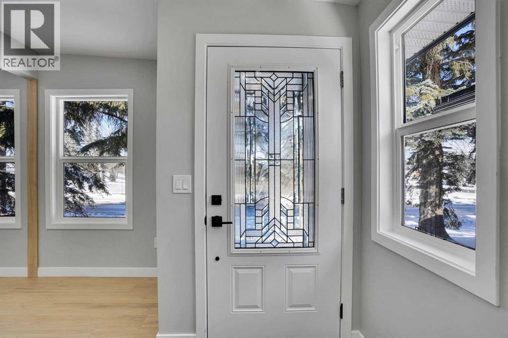 1515 24 Avenue Nw, Calgary, Alberta  T2E 3S9 - Photo 4 - A2293609