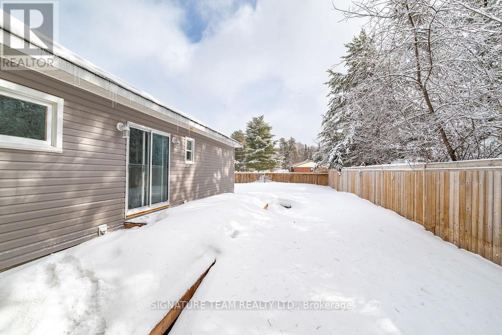 607 Airport Road, Petawawa, Ontario  K8A 6W7 - Photo 5 - X12897514