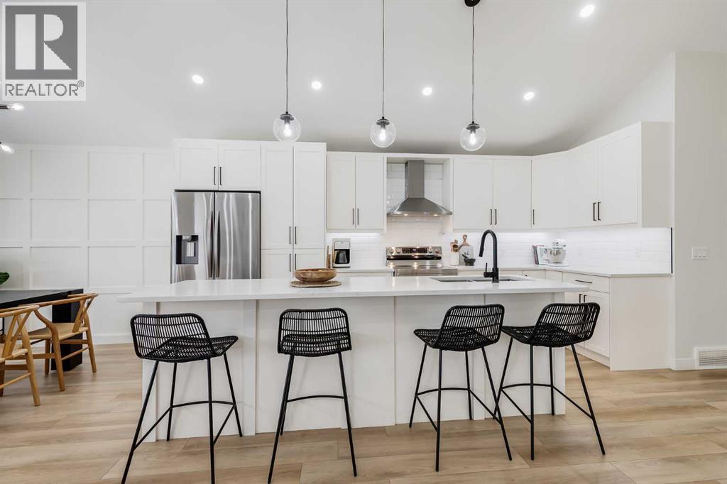 9810 Hidden Valley Drive Nw, Calgary, Alberta  T3A 5L2 - Photo 7 - A2291590