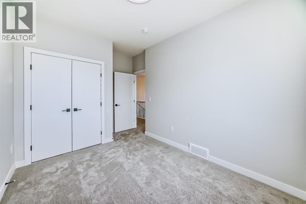 512 Heritage Boulevard, Cochrane, Alberta  T4C 2J8 - Photo 36 - A2292168