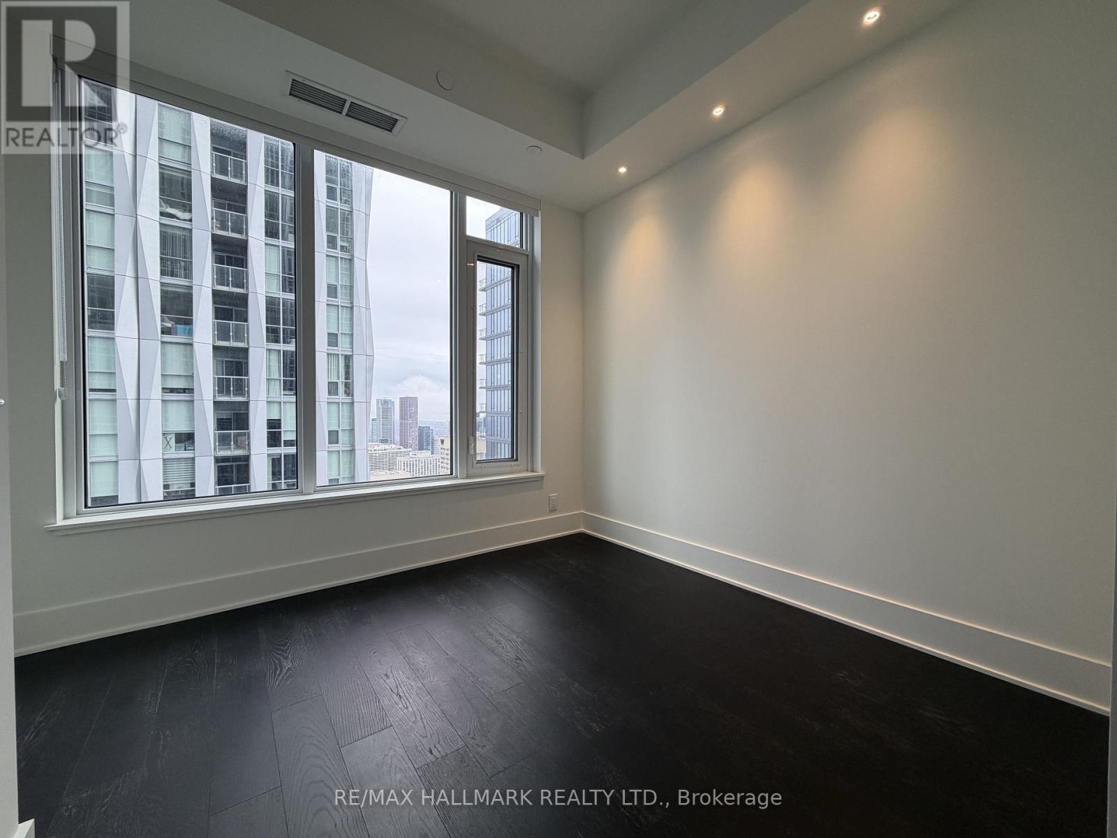 4206 - 11 Yorkville Avenue W, Toronto (Annex), Ontario  M4W 0B7 - Photo 8 - C12897522