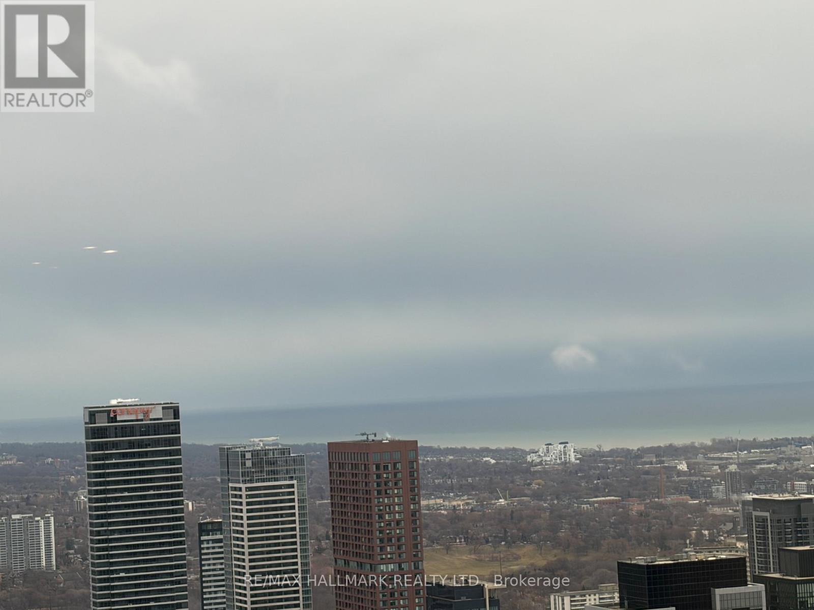 5705 - 11 Yorkville Avenue W, Toronto, Ontario  M4W 0B7 - Photo 16 - C12897540