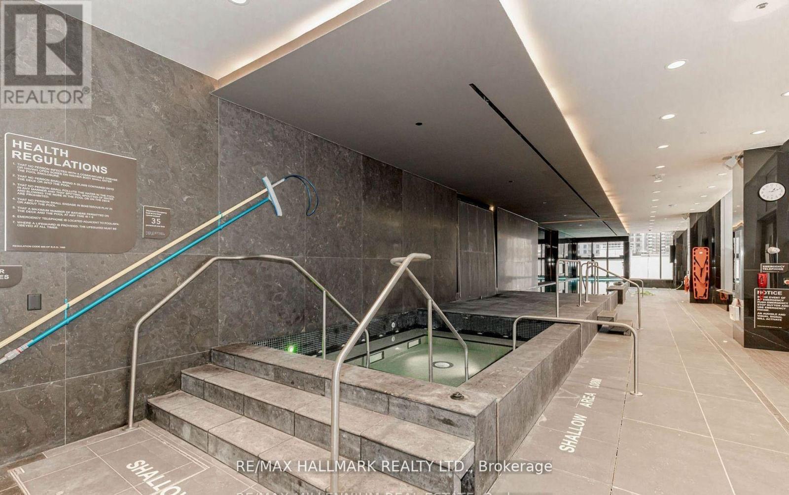 5705 - 11 Yorkville Avenue W, Toronto, Ontario  M4W 0B7 - Photo 30 - C12897540