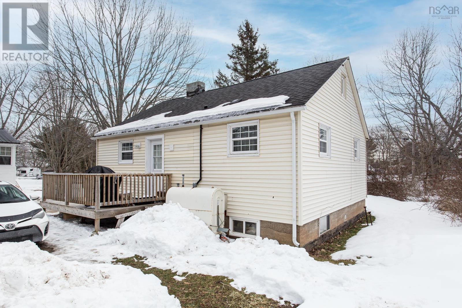 499 Main Street, Middleton, Nova Scotia  B0S 1P0 - Photo 3 - 202603919