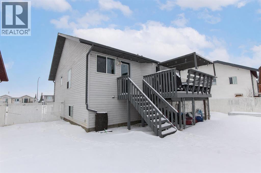 16 Johnson Close, Penhold, Alberta  T0M 0R1 - Photo 28 - A2287189