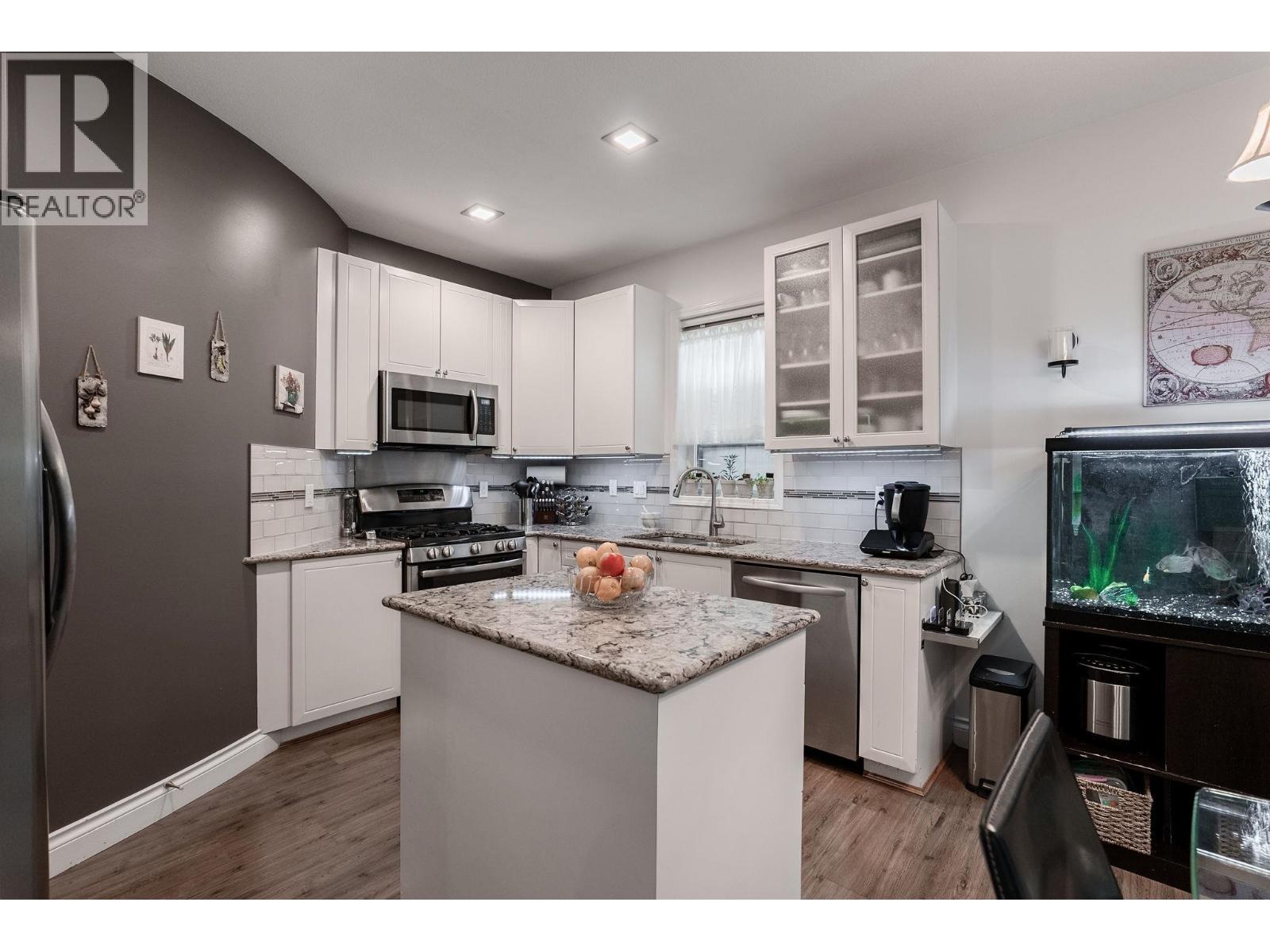 1707 Arbutus Place, Coquitlam, British Columbia  V3E 3K2 - Photo 11 - R3100540