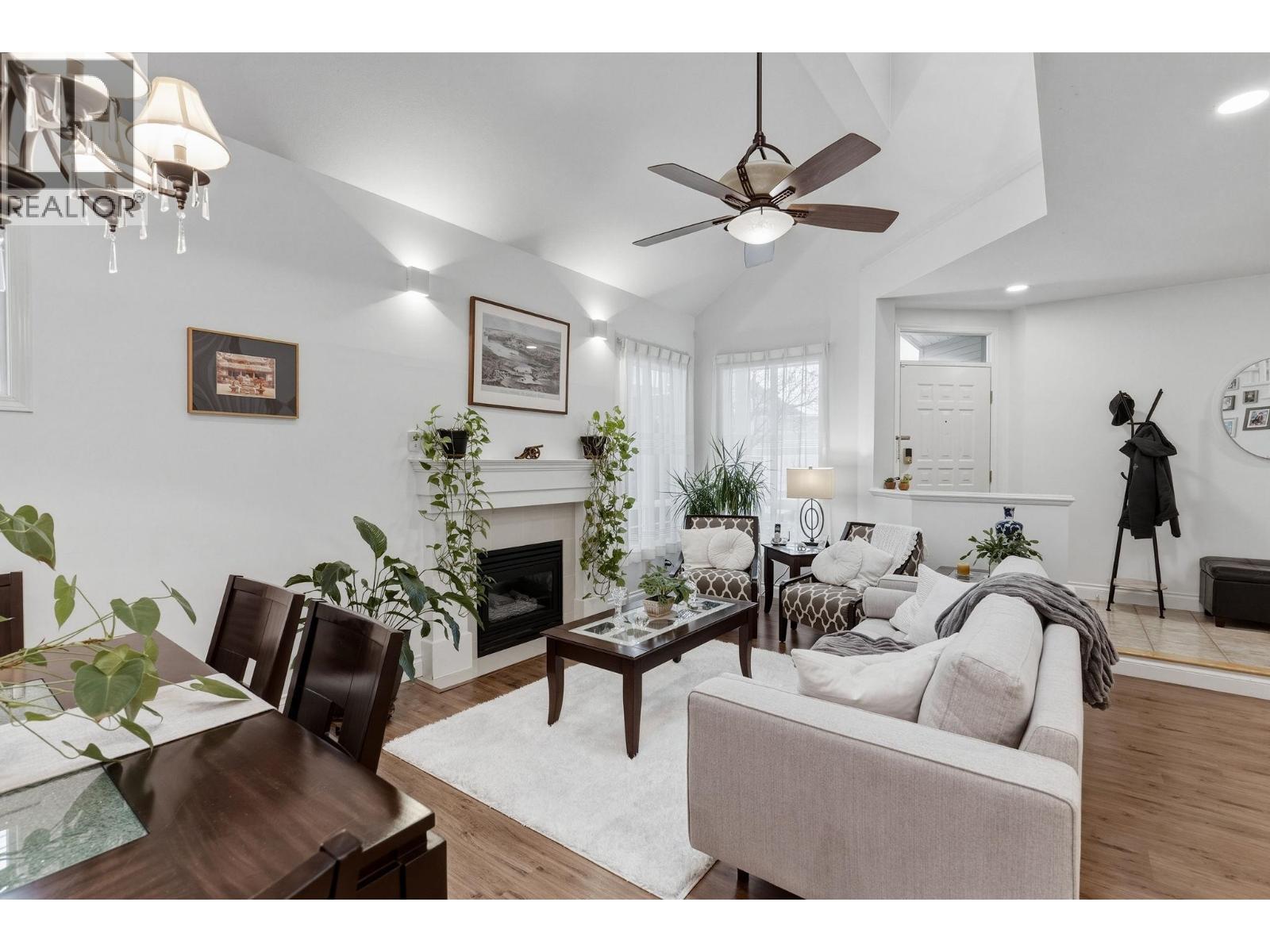 1707 Arbutus Place, Coquitlam, British Columbia  V3E 3K2 - Photo 4 - R3100540