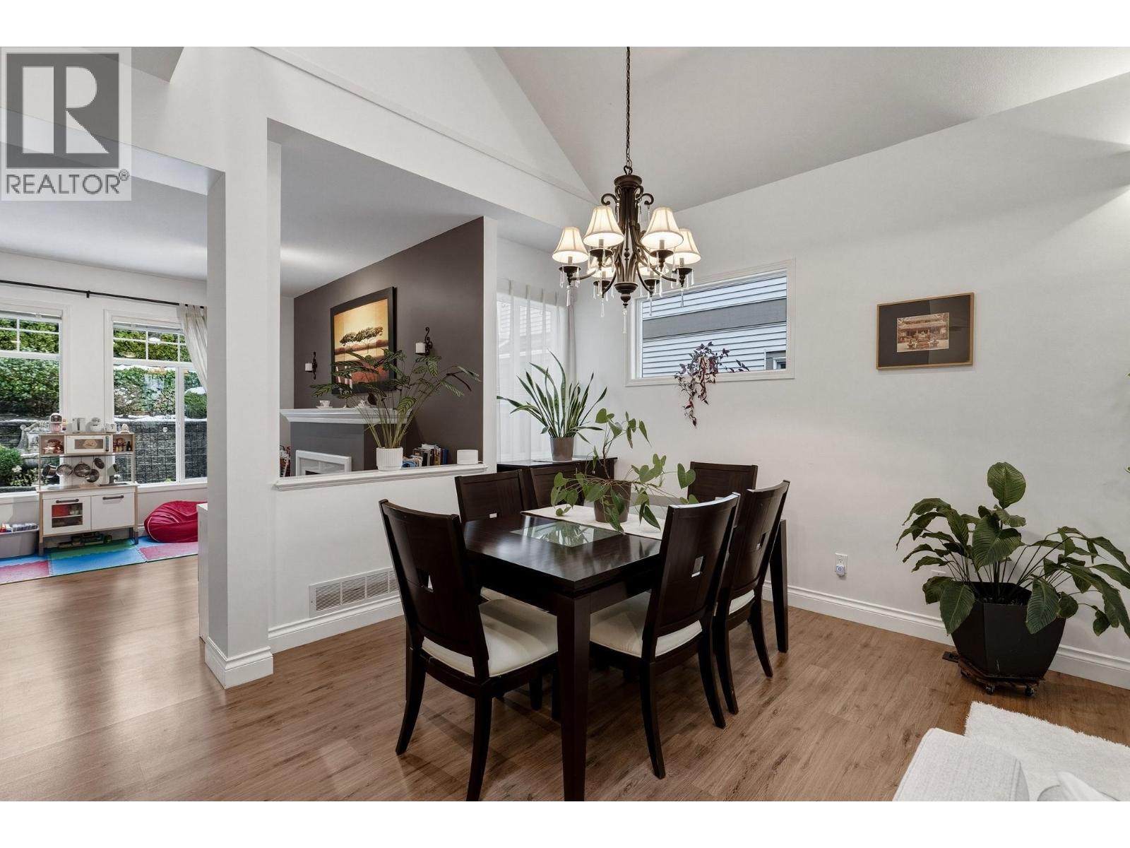 1707 Arbutus Place, Coquitlam, British Columbia  V3E 3K2 - Photo 7 - R3100540