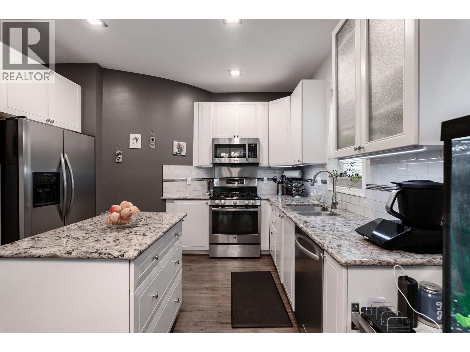 1707 Arbutus Place, Coquitlam, British Columbia  V3E 3K2 - Photo 12 - R3100540