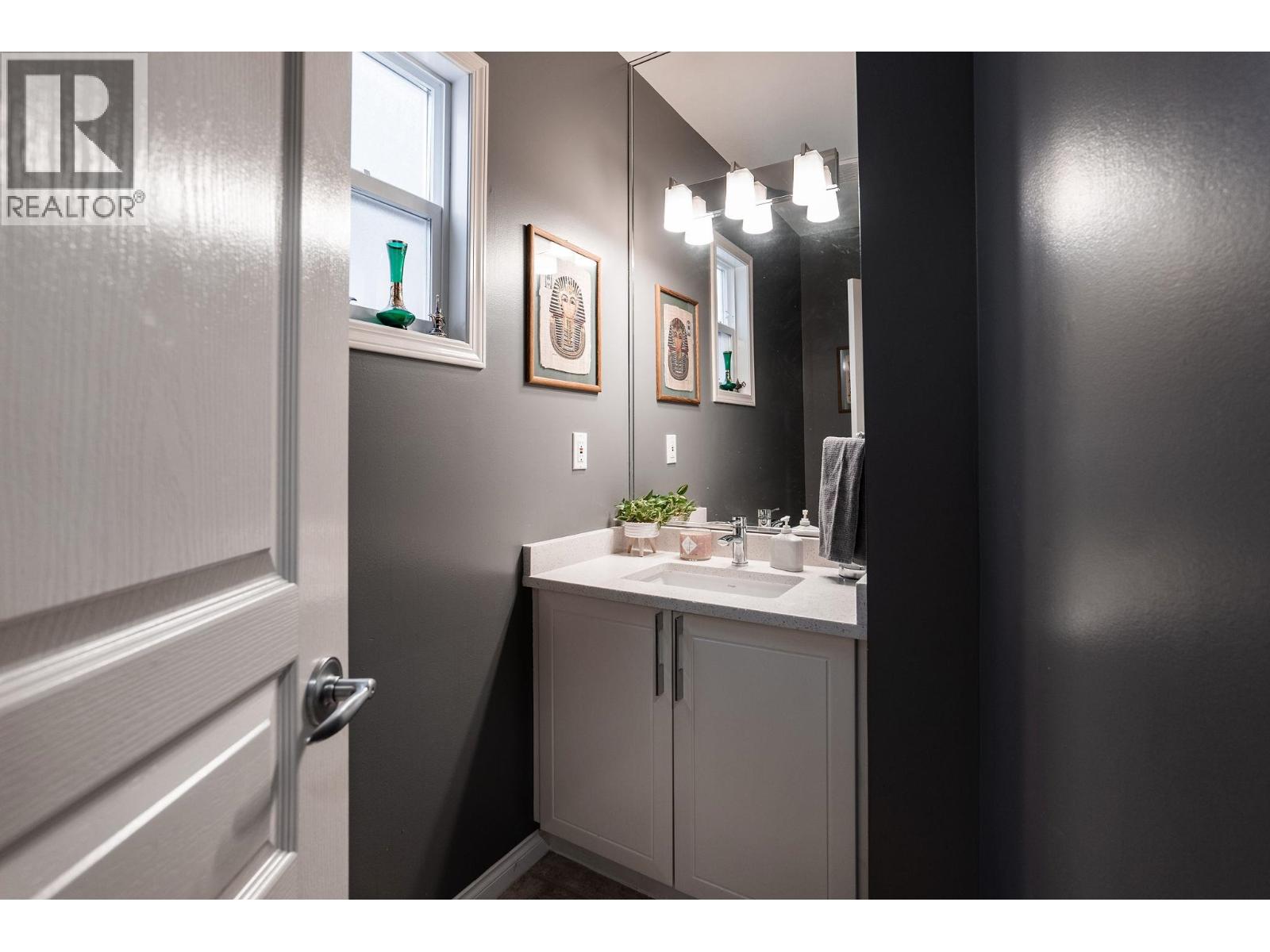 1707 Arbutus Place, Coquitlam, British Columbia  V3E 3K2 - Photo 8 - R3100540