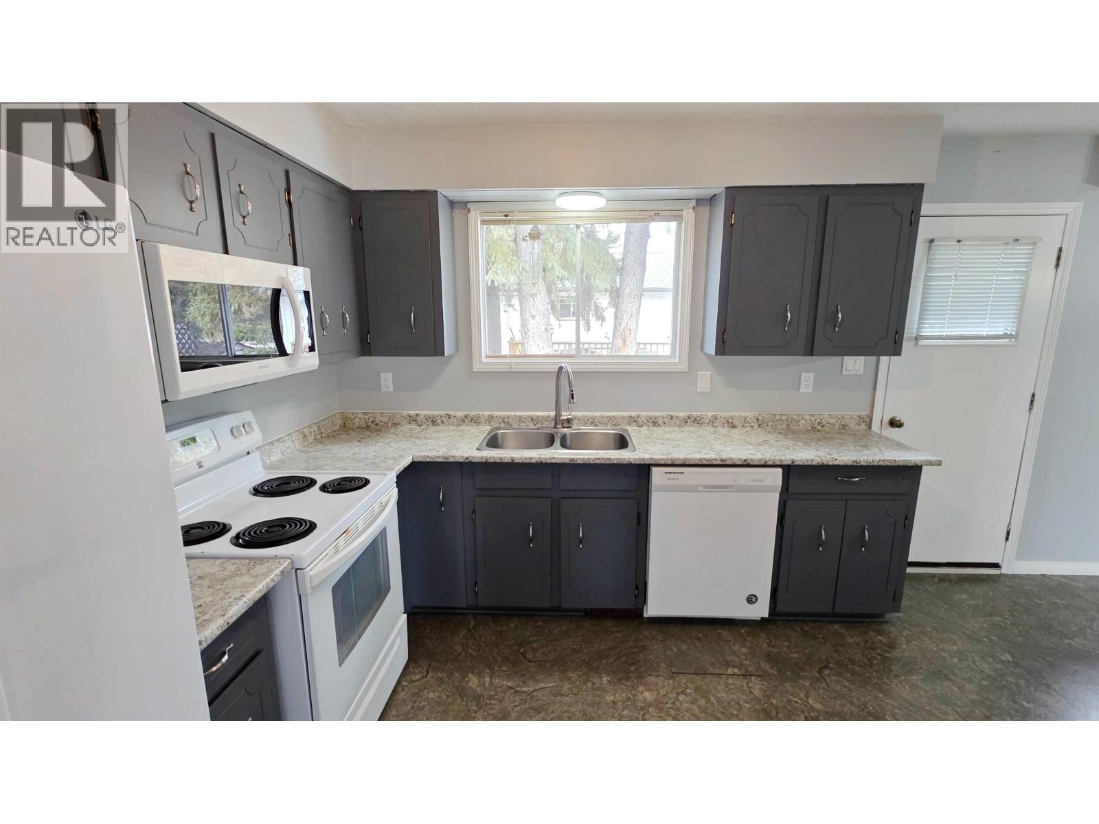 3480 Jewel Road, Houston, British Columbia  V0J 1Z0 - Photo 6 - R3101062