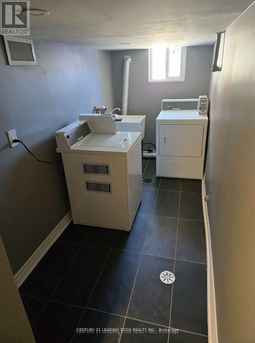 10 Lambton Avenue, Toronto, Ontario  M6N 2S1 - Photo 9 - W12897022