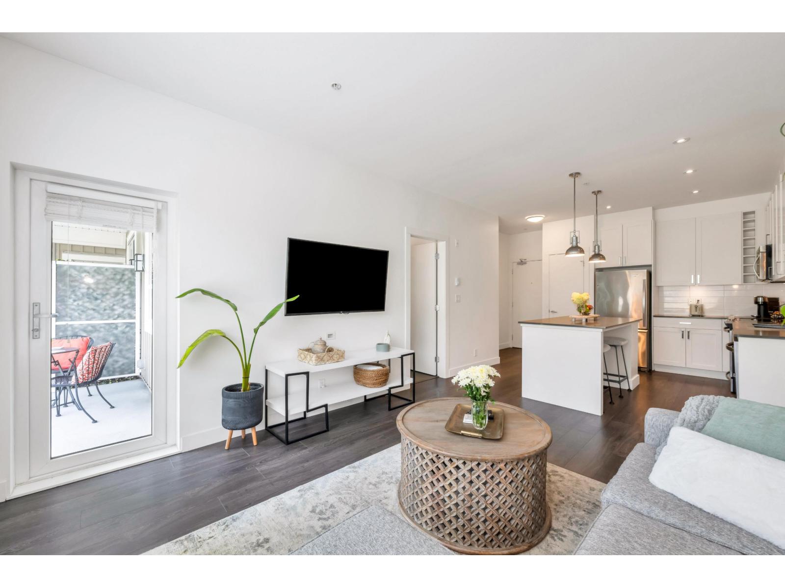 305 16396 64 Avenue, Surrey, British Columbia  V3S 6X6 - Photo 6 - R3080185