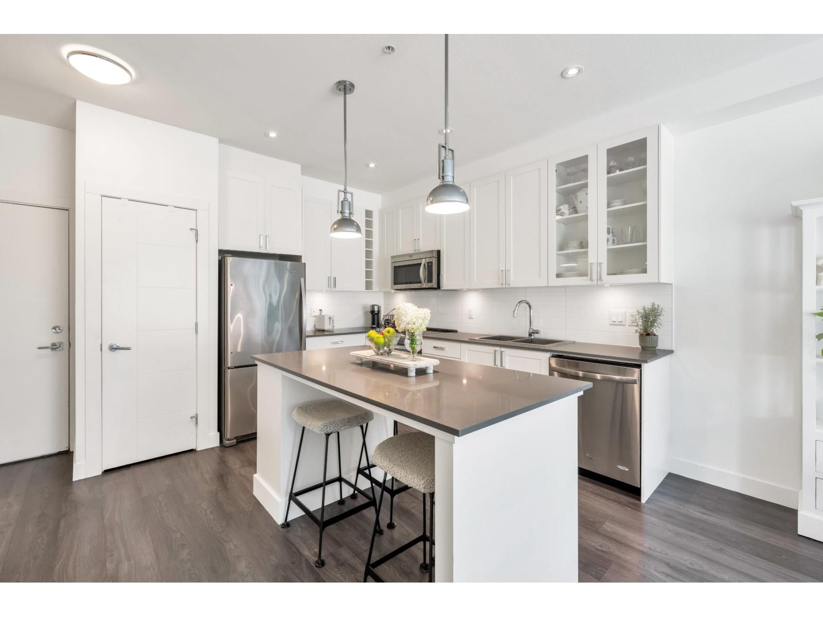 305 16396 64 Avenue, Surrey, British Columbia  V3S 6X6 - Photo 10 - R3080185