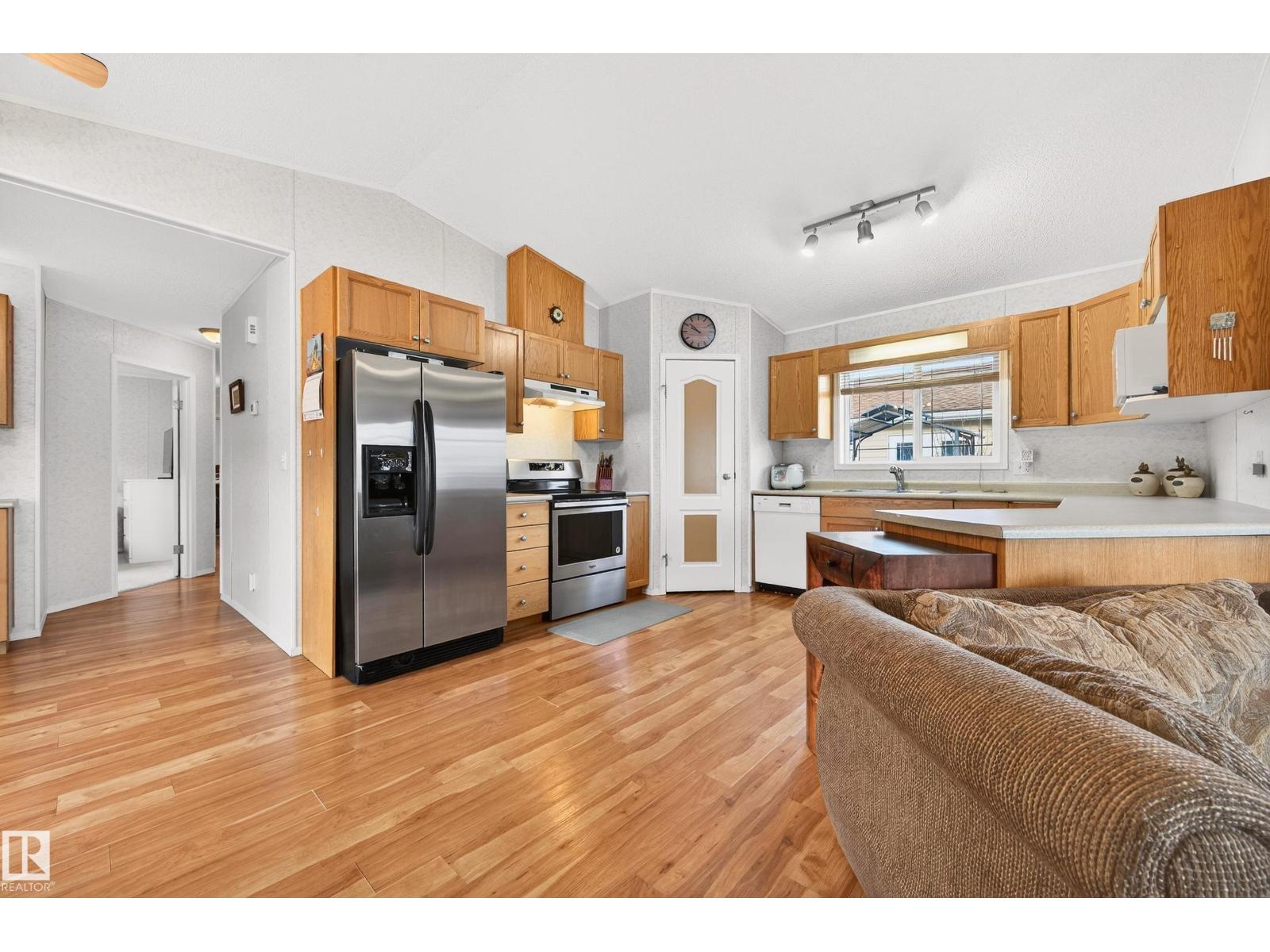 1727 Jubilee Lo, Sherwood Park, Alberta  T8H 2N6 - Photo 11 - E4478060