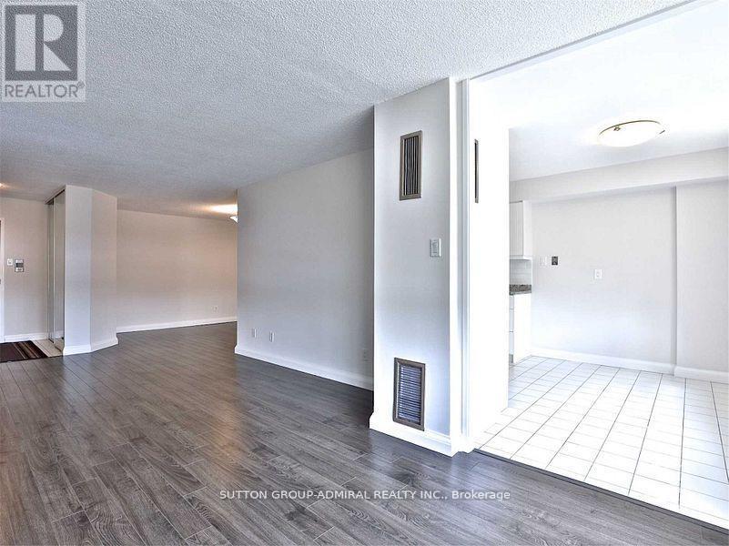 1412 - 120 Promenade Circle, Vaughan, Ontario  L4J 7W9 - Photo 5 - N12897560