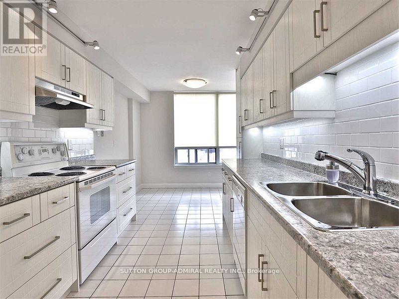 1412 - 120 Promenade Circle, Vaughan, Ontario  L4J 7W9 - Photo 9 - N12897560