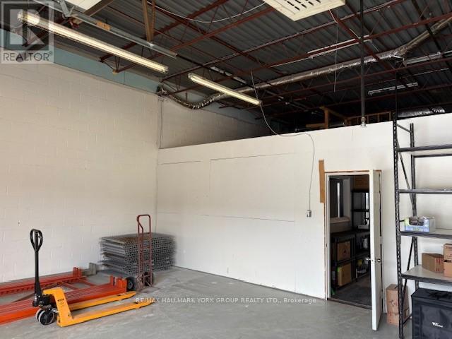 Unit #27 - 220 Industrial Parkway S, Aurora, Ontario  L4G 3V6 - Photo 7 - N12897566