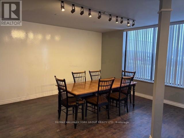 Unit #27 - 220 Industrial Parkway S, Aurora, Ontario  L4G 3V6 - Photo 8 - N12897566