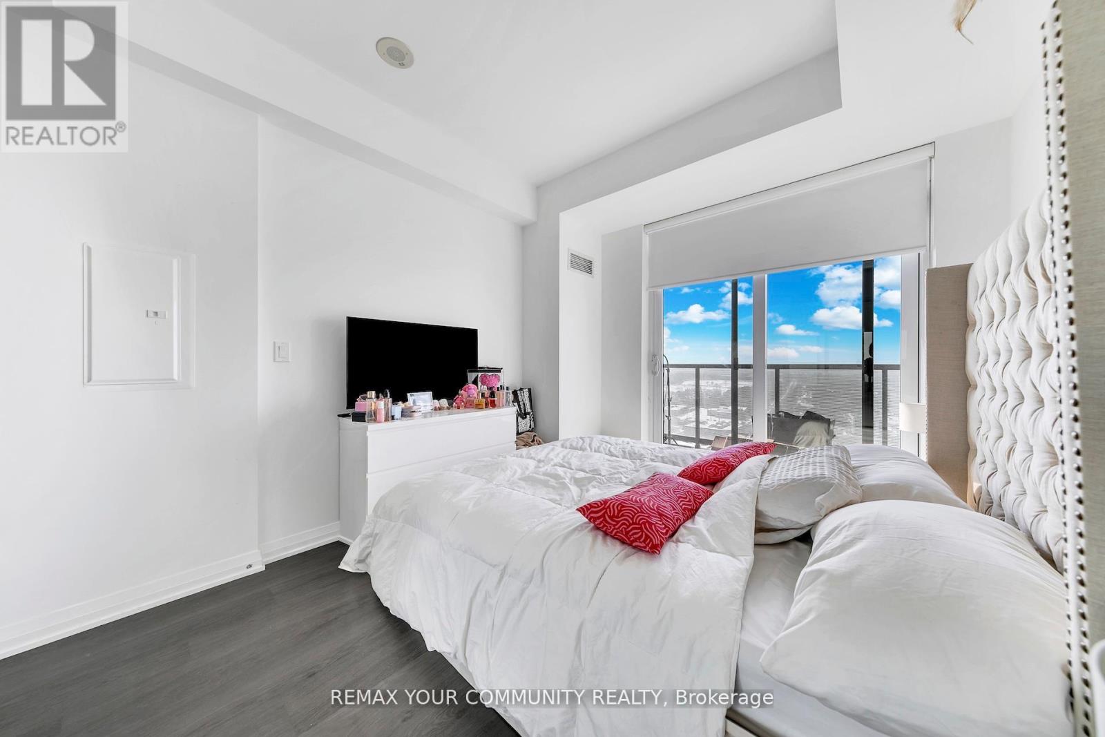 1807 - 65 Oneida Crescent, Richmond Hill, Ontario  L4B 0G9 - Photo 15 - N12897588