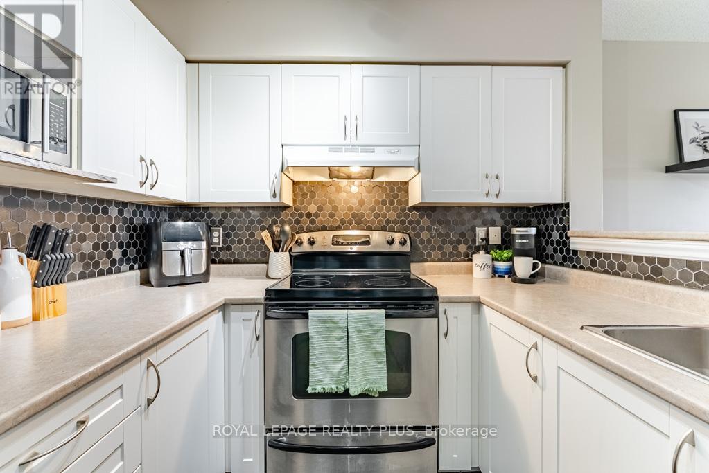 309 - 1370 Main Street E, Milton, Ontario  L9T 7S8 - Photo 7 - W12897508