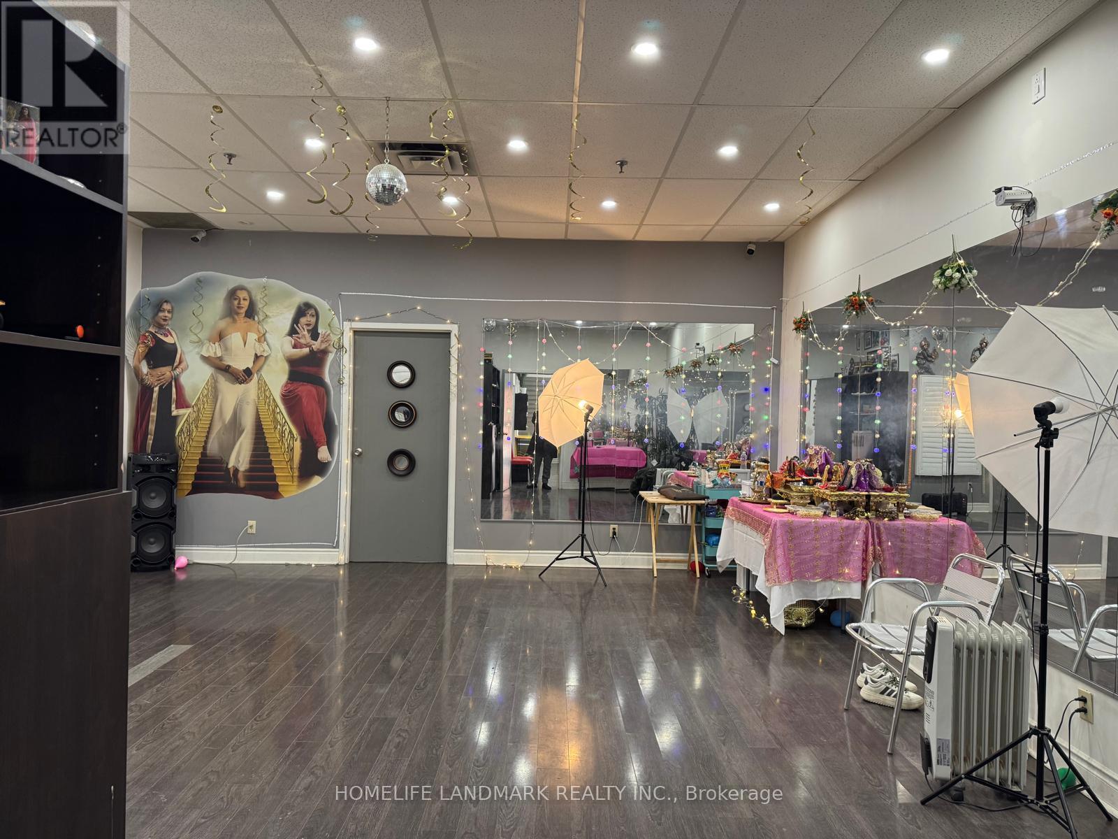 11 - 6790 Davand Drive, Mississauga, Ontario  L5T 2G5 - Photo 5 - W12897512