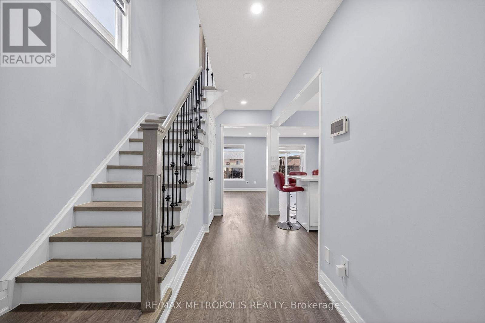 43 Tiller Trail, Brampton, Ontario  L6X 4R6 - Photo 5 - W12897524