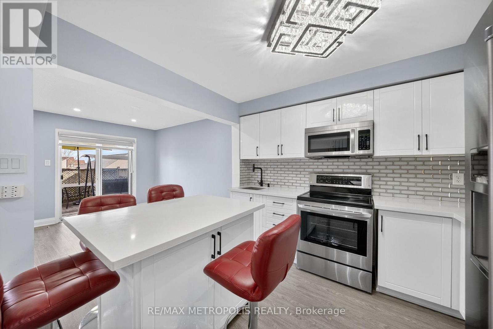 43 Tiller Trail, Brampton, Ontario  L6X 4R6 - Photo 7 - W12897524