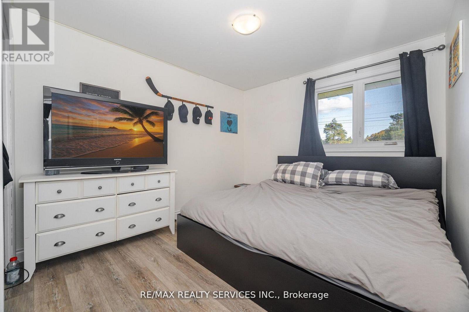 32 Caledon Street, Caledon, Ontario  L7K 0E2 - Photo 16 - W12897550