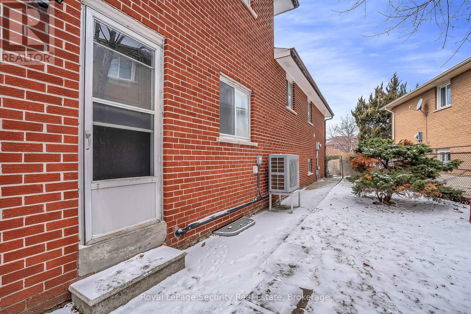 516 Kelvedon Mews, Mississauga, Ontario  L4Z 1G4 - Photo 47 - W12897580