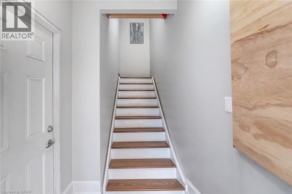 303 Canborough Street, Smithville, Ontario  L0R 2A0 - Photo 5 - 40809624