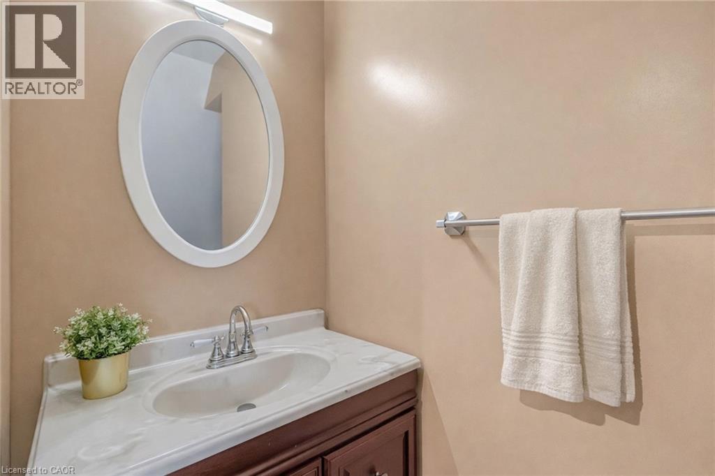 303 Canborough Street, Smithville, Ontario  L0R 2A0 - Photo 7 - 40809624