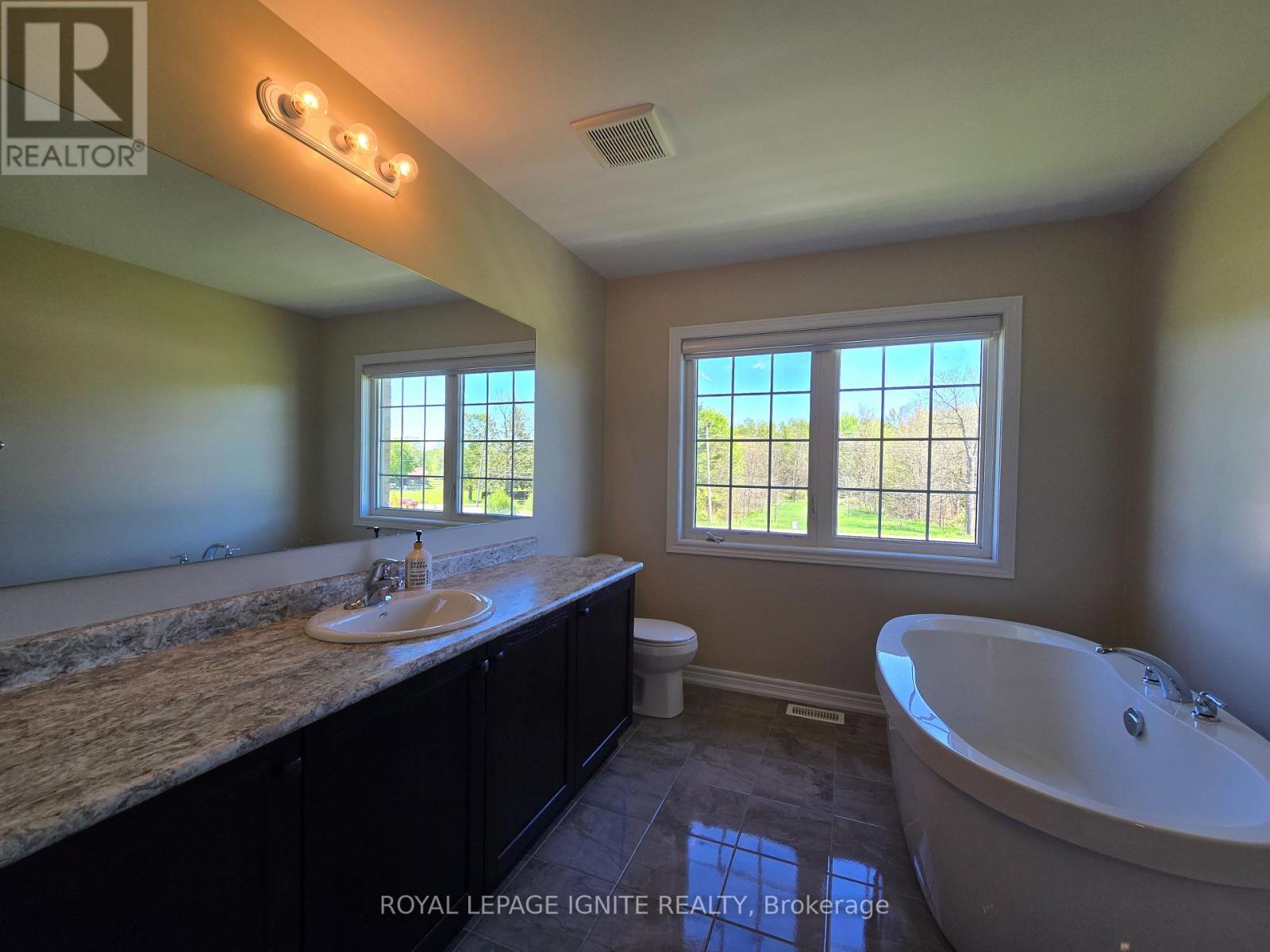 73 Summer Breeze Drive, Quinte West (Murray Ward), Ontario  K0K 1L0 - Photo 31 - X12897492