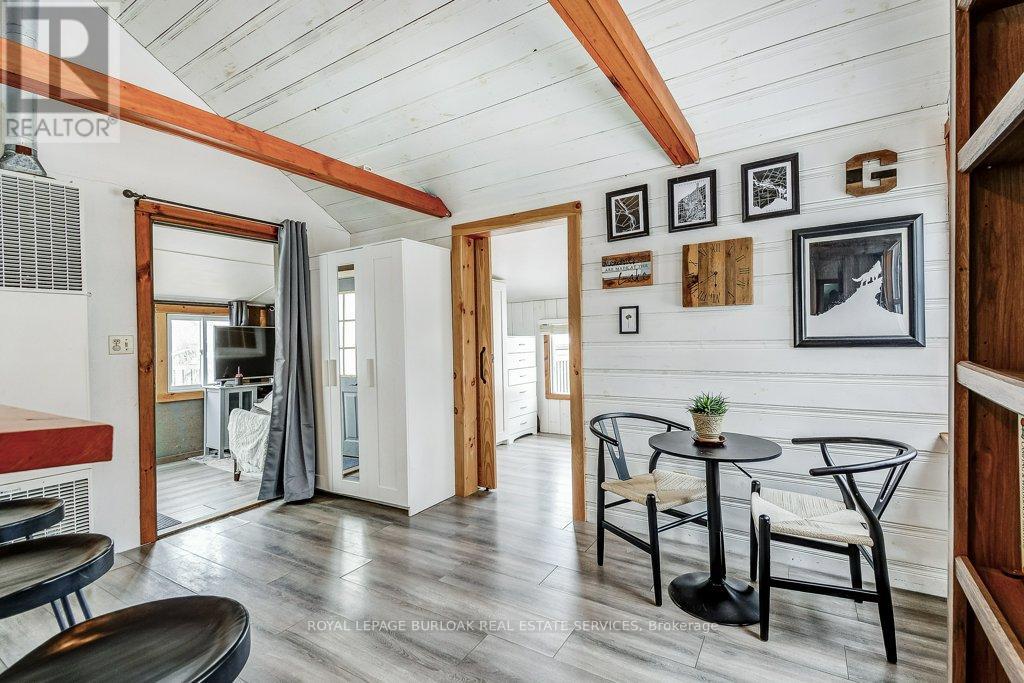 716 Sandy Bay Road, Haldimand (Dunnville), Ontario  N1A 2W6 - Photo 4 - X12897526